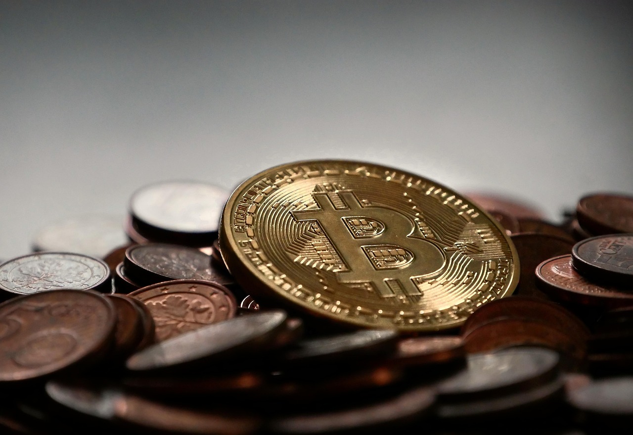 Meme币RFC逆势市值破一亿美元！KOL分享交易该币种的心路历程